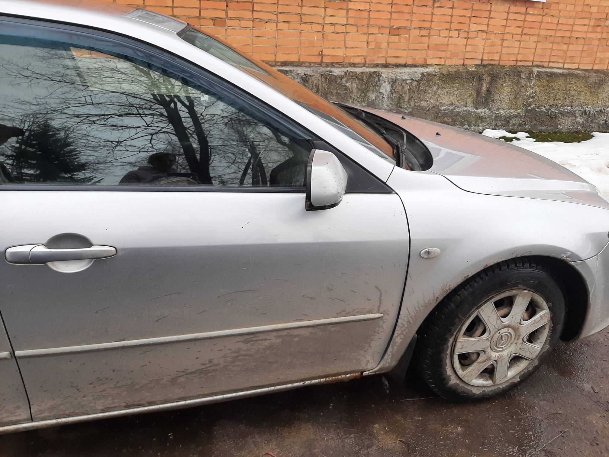 MAZDA 6, 2007 года выпуска заводской номер машины (кузова) № JMZGG128281727227, номер двигателя L8 20221920, цвет – серебристый