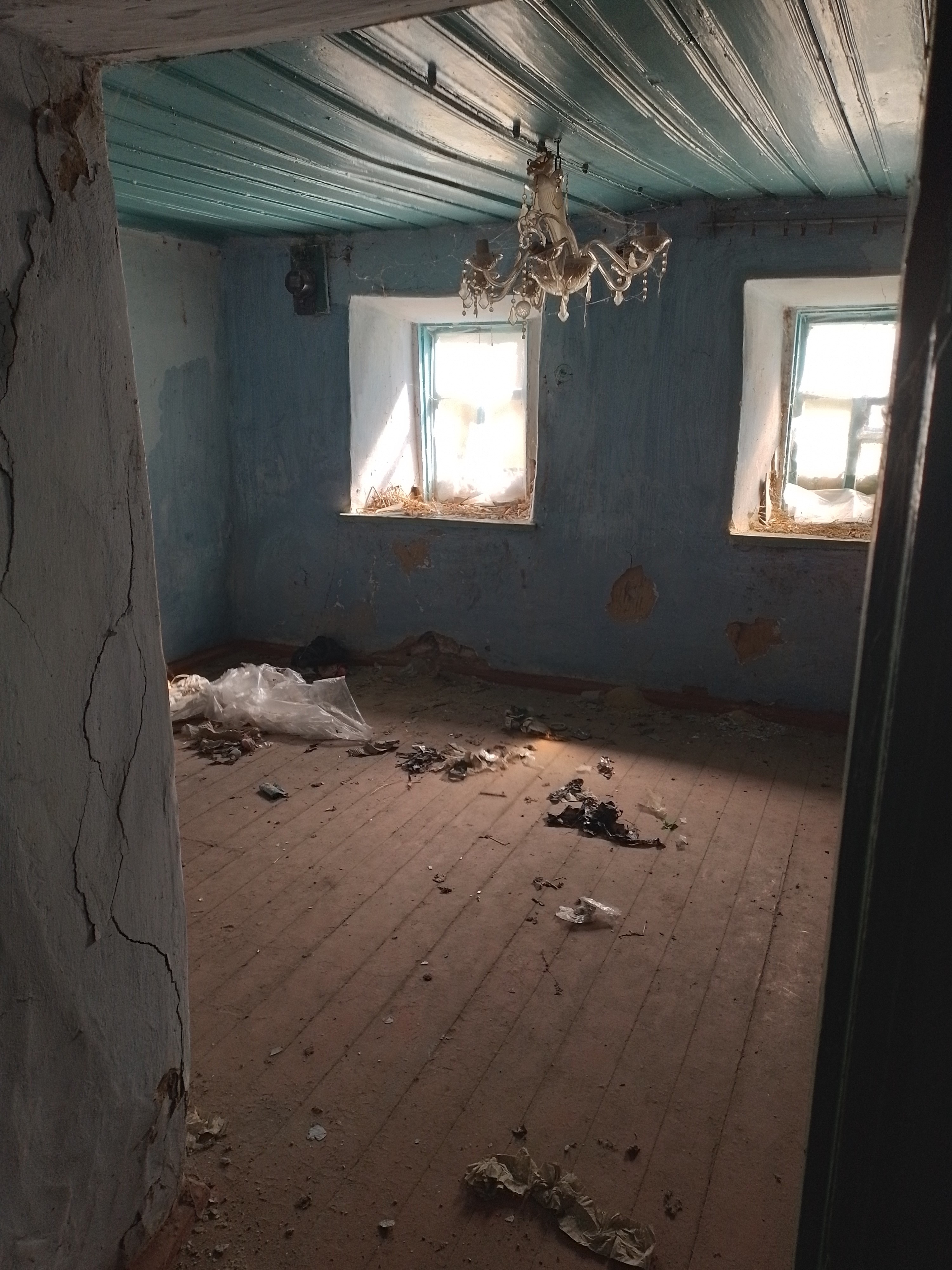 Нежилое помещение, местоположение Ставропольский край, Александровский район, с. Александровское, ул. Комсомольская, 138 кв.4, кадастровый номер: 26:18:060428:231, назначение – нежилое, площадь 44,2 кв.м.