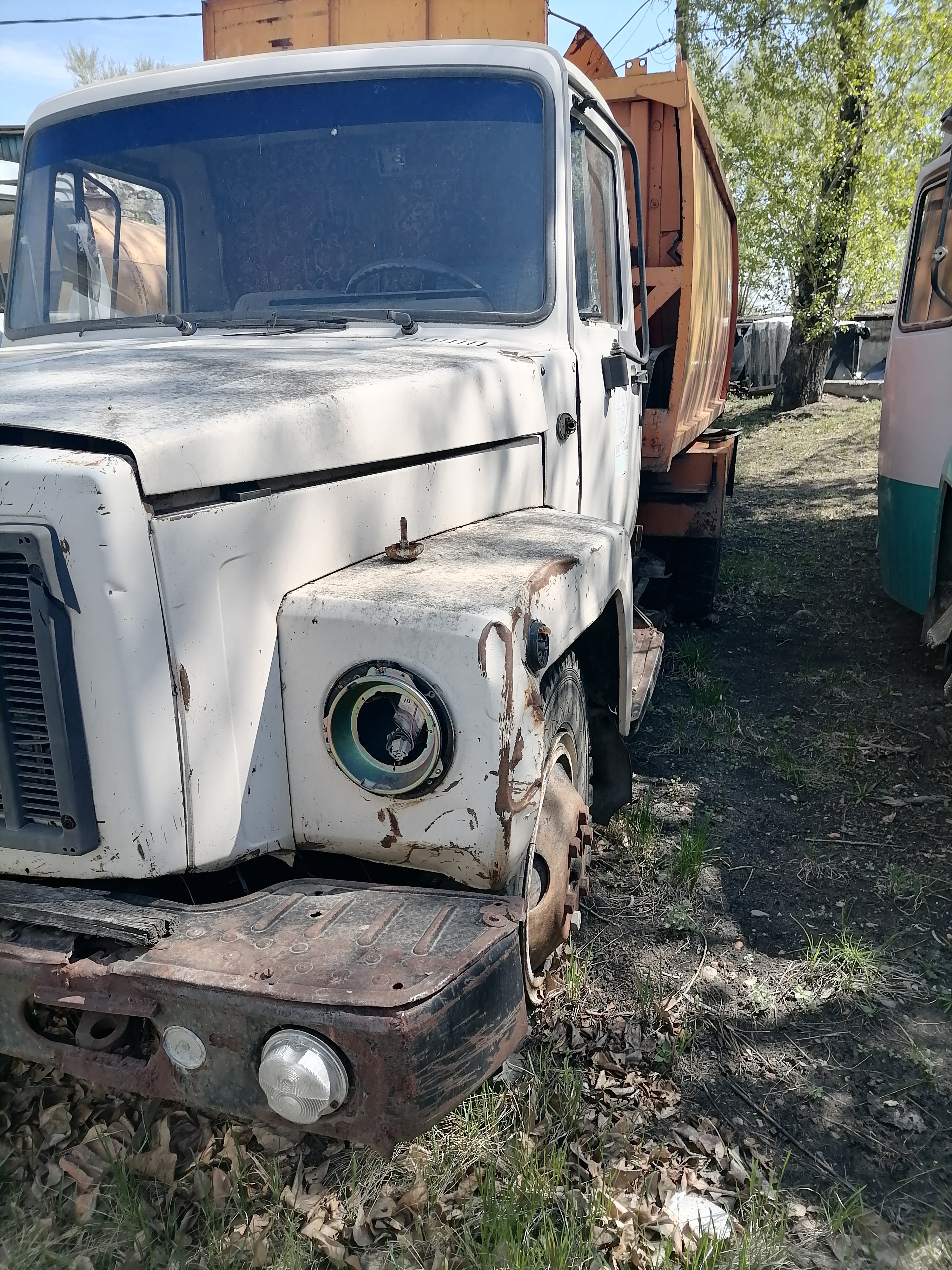 Специализированный мусоровоз