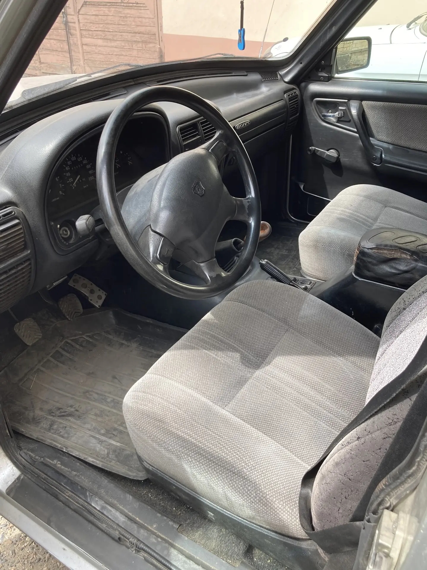 Автомобиль ГАЗ-3102