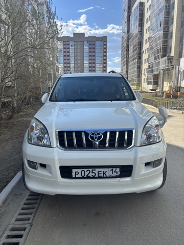 Транспортное средство, Toyota Land Cruiser Prado, 2003 г.в., г/н Р025ЕК14, цвет белый, № шасси (рамы) RZJ1200012978. Местонахождение: РС(Я). Собственник Максимов А.А.