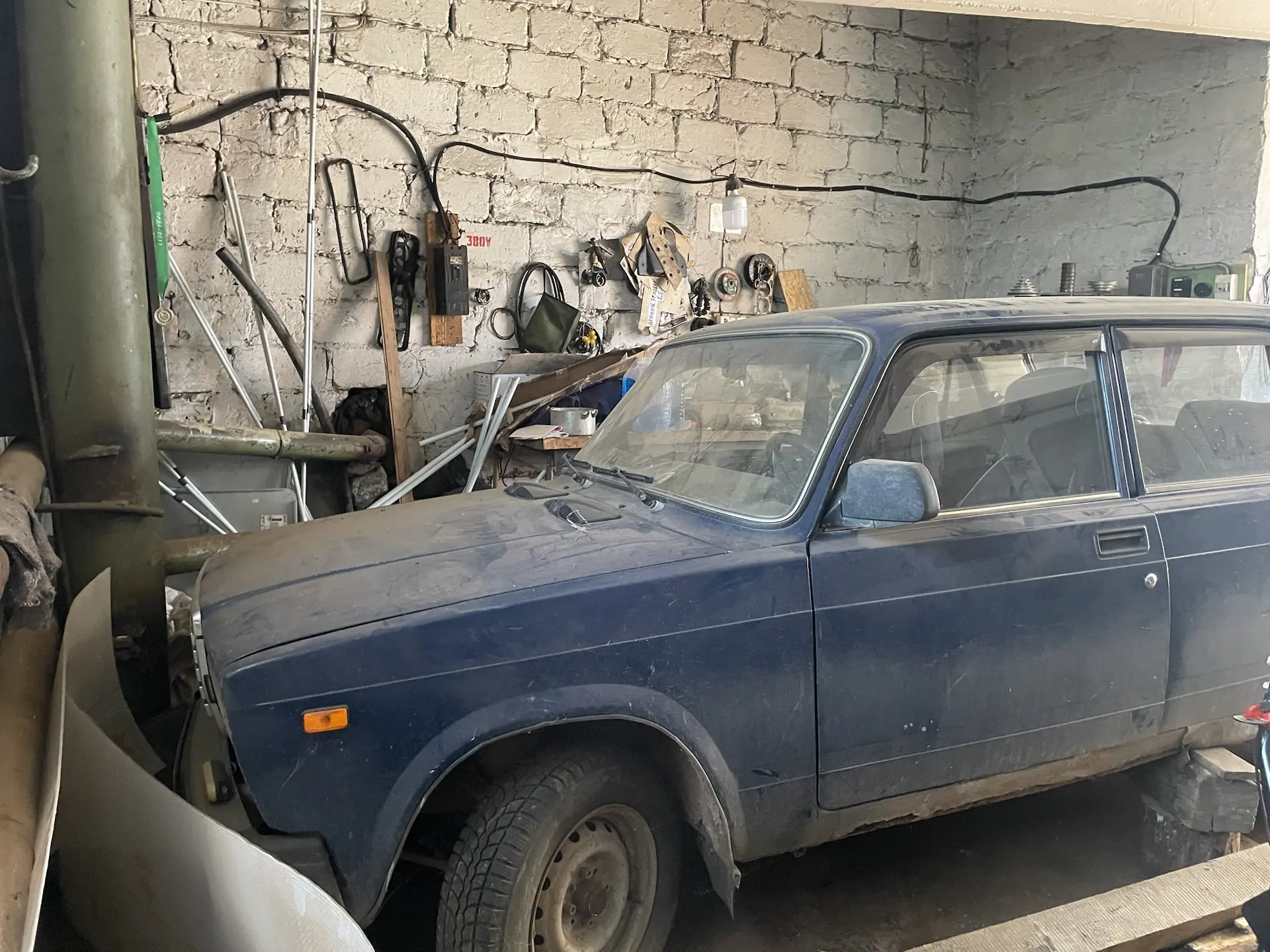 Легковой автомобиль LADA 210740, VIN XTA210740A2925744, 2009 года выпуска, категория ТС: «В»; шасси (рама): отсутствует; цвет кузова: темно-синий.