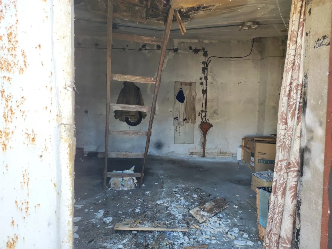 Нежилое здание, количество этажей: 1, в том числе подземных 0, расположенное по адресу г. Калининград, ул. Чернышевского, вблизи дома № 82-84.