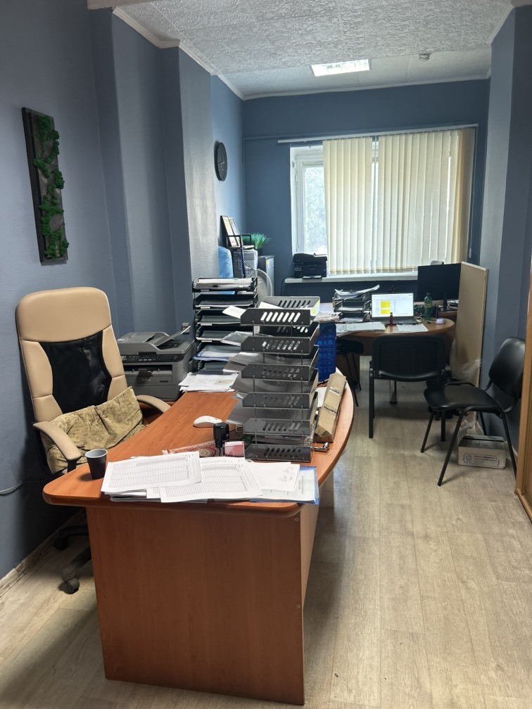 Нежилое помещение № 34 общей площадью 17.70 кв.м, находящееся в цокольном этаже нежилого помещения 10П в здании библиотеки