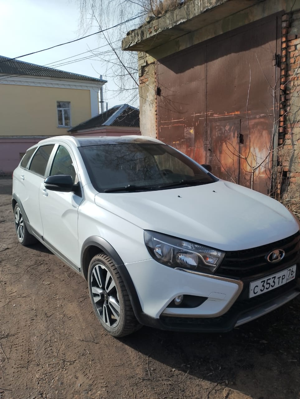 (повторные торги). Автомобиль Lada Vesta, 2020 года выпуска, государственный номер С353ТР76, идентификационный номер (VIN) XTAGFK440MY483951, местонахождение: Ярославская обл., г. Углич, ул. Вокзальная, д. 8в. Собственник имущества - ООО «Инвестор».