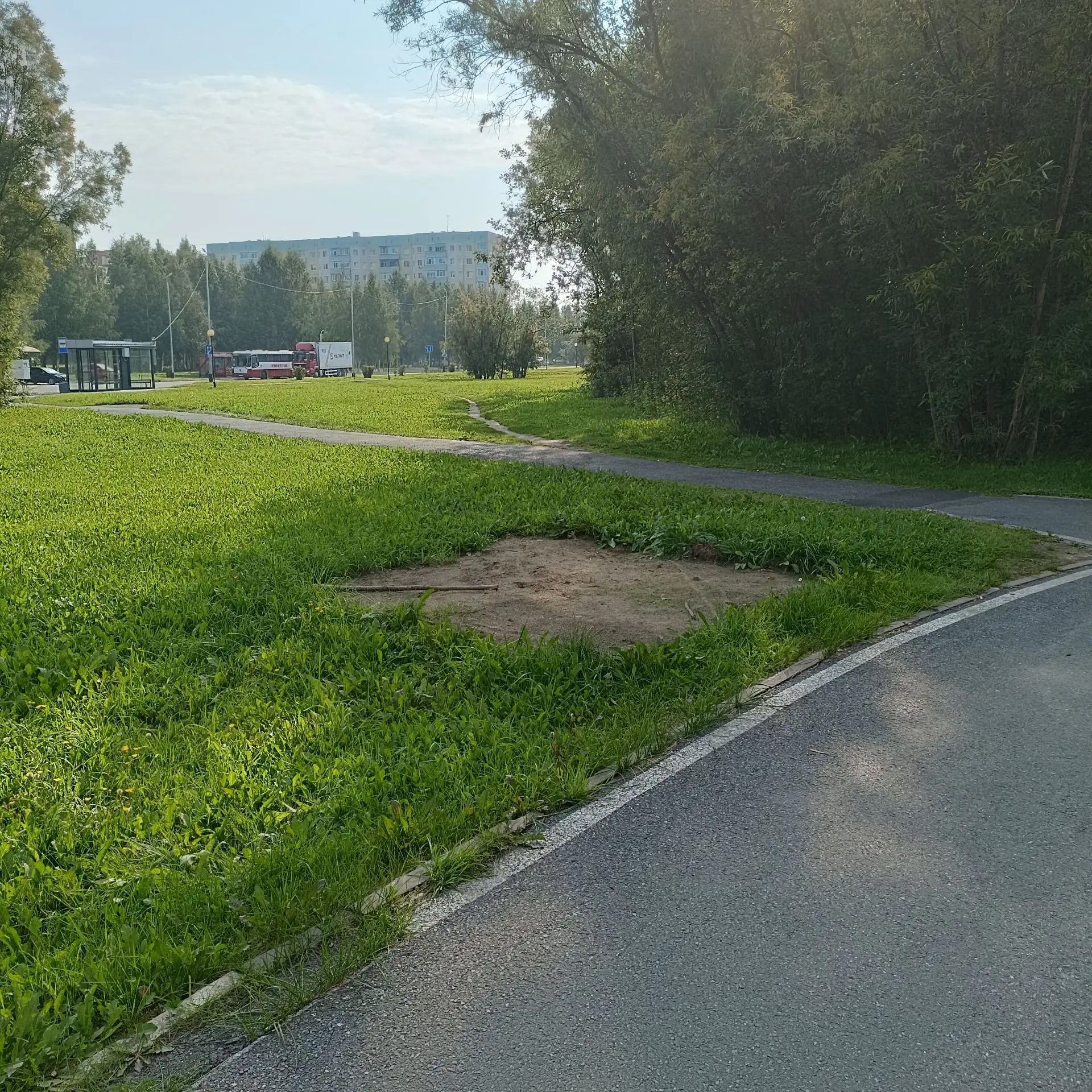 Место для размещения нестационарного торгового объекта (торгового киоска).
