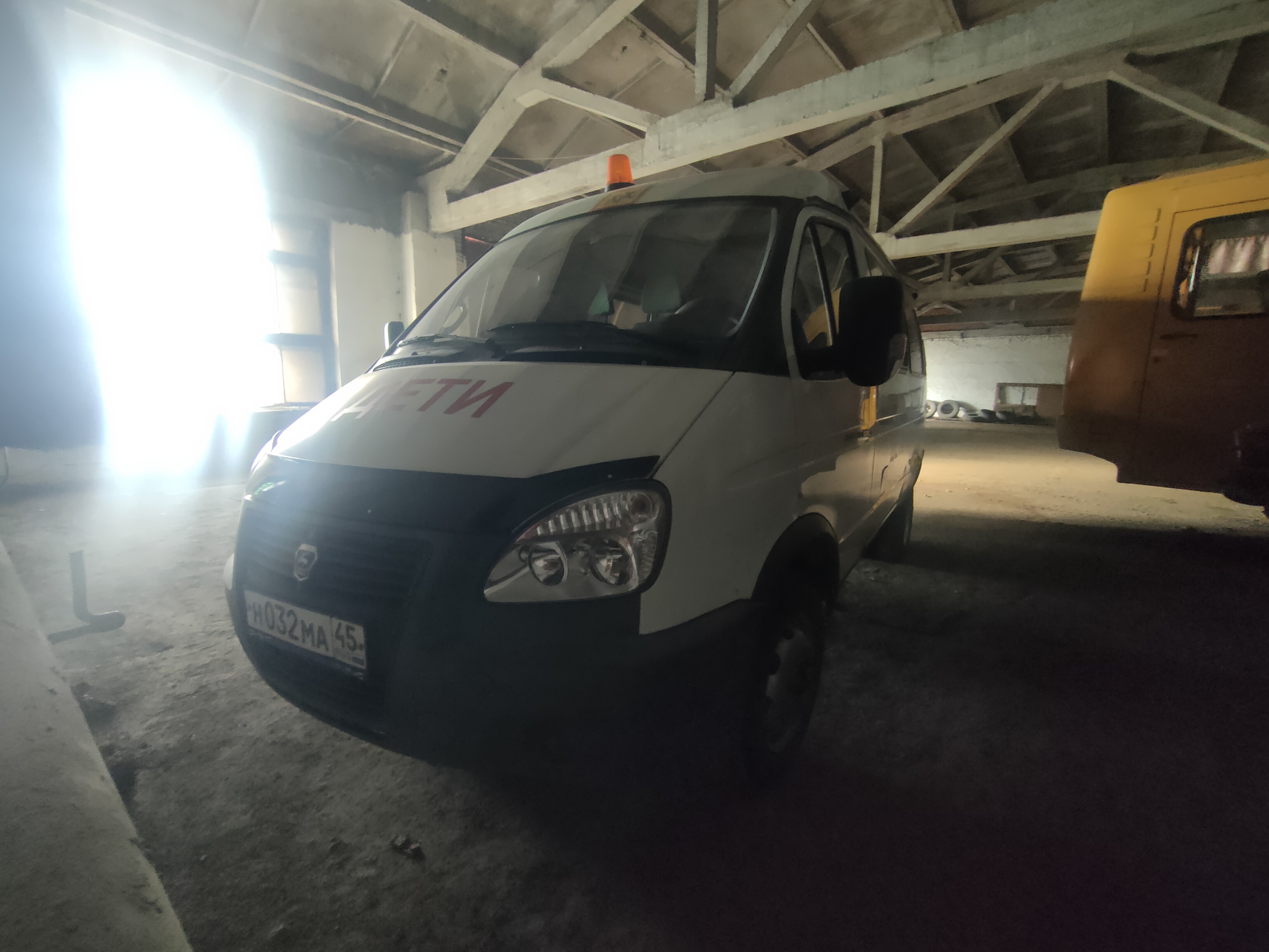 Марка, модель – ГАЗ 32212, Автобус класса В, Идентификационный номер (VIN): X9632212F0782511, категория ТС: D, год изготовления ТС: 2014, цвет кузова: белый, государственный регистрационный знак: Н032МА45