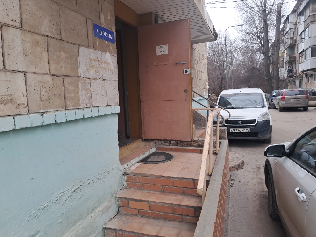 Нежилое помещение (1-й этаж) кадастровый номер 34:34:080098: 1031. Площадь объекта - 61,2 кв.м. Волгоград, Красноармейский район, ул. Удмуртская, д. 91