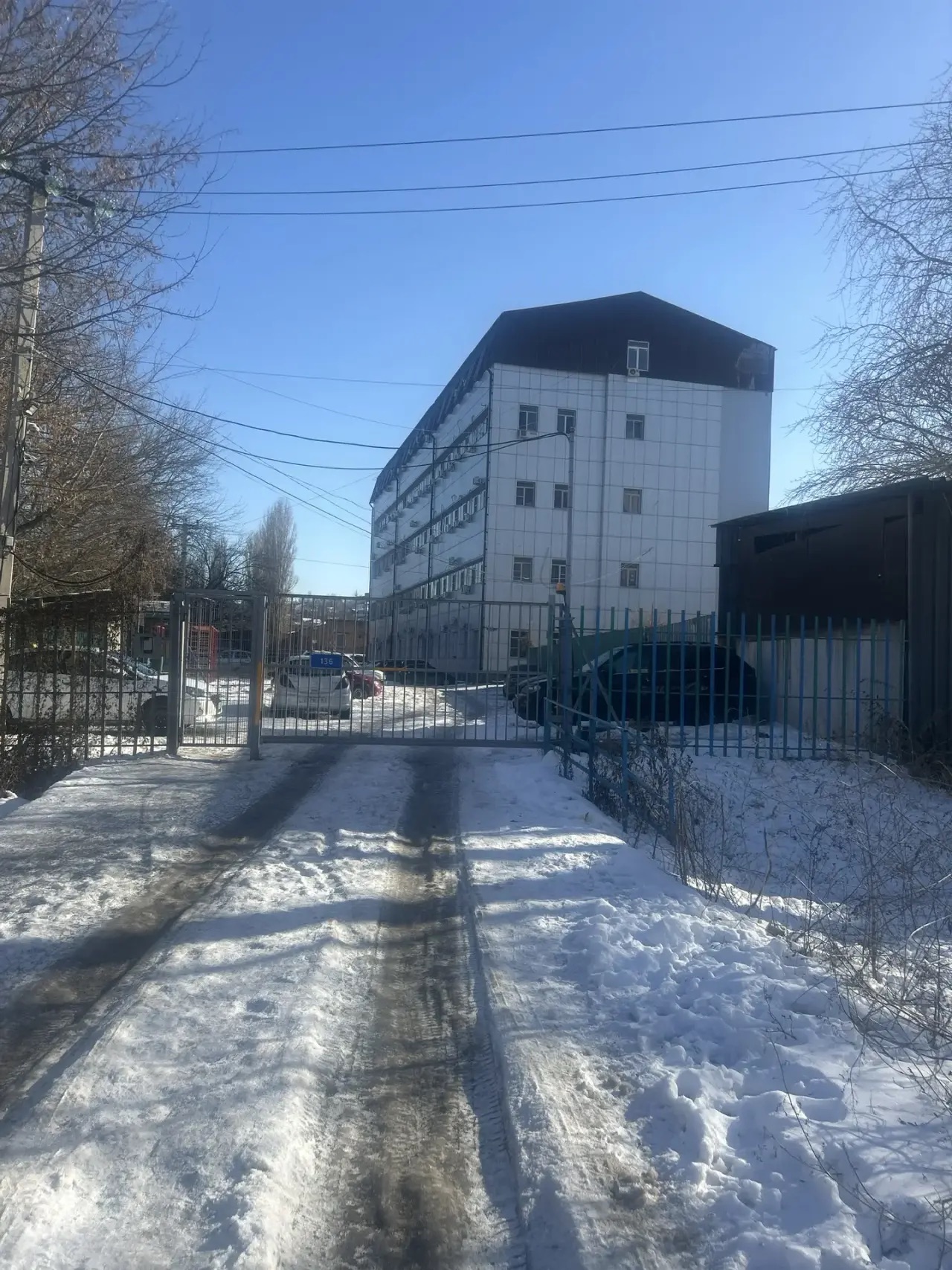 Нежилое помещение площадью 657,40 кв.м., кадастровый № 61:44:0062363:268, должник ООО Завод Ростовавтозапчасть (ИНН: 6162031645), (Поручение ТУ Росимущества в РО от 19.06.2026 № 61-732-У). Адрес (местоположение): Ростовская область, г. Ростов-на-Дону, ул. Республиканская, д. 136.