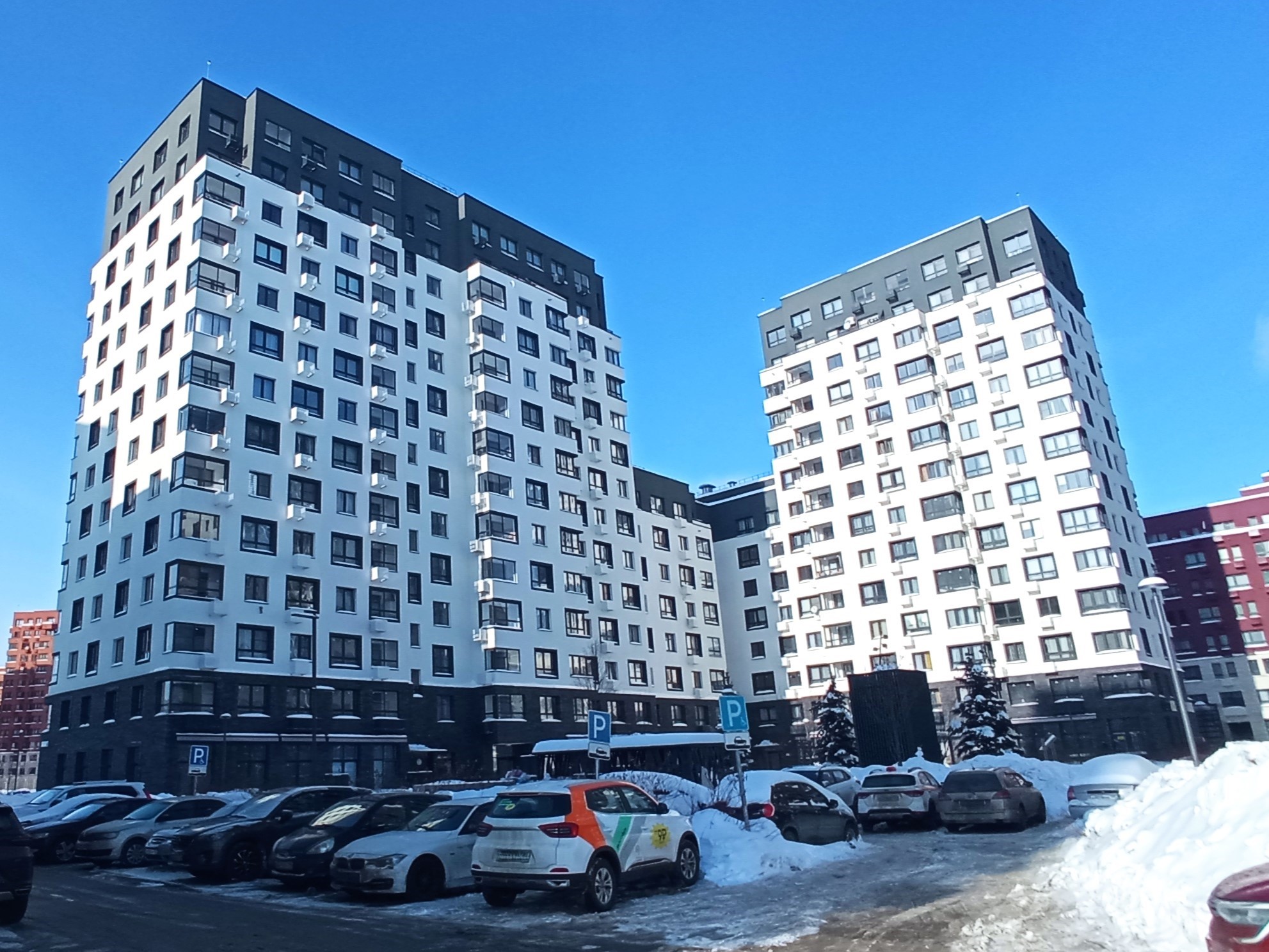 Продажа имущества, находящегося в собственности города Москвы, жилое помещение по адресу: г. Москва, ул. 3-я Нововатутинская, д. 15, корп. 2, кв. 421, общей площадью 59,7 кв. м (этаж № 2), кадастровый номер: 77:17:0140116:30374