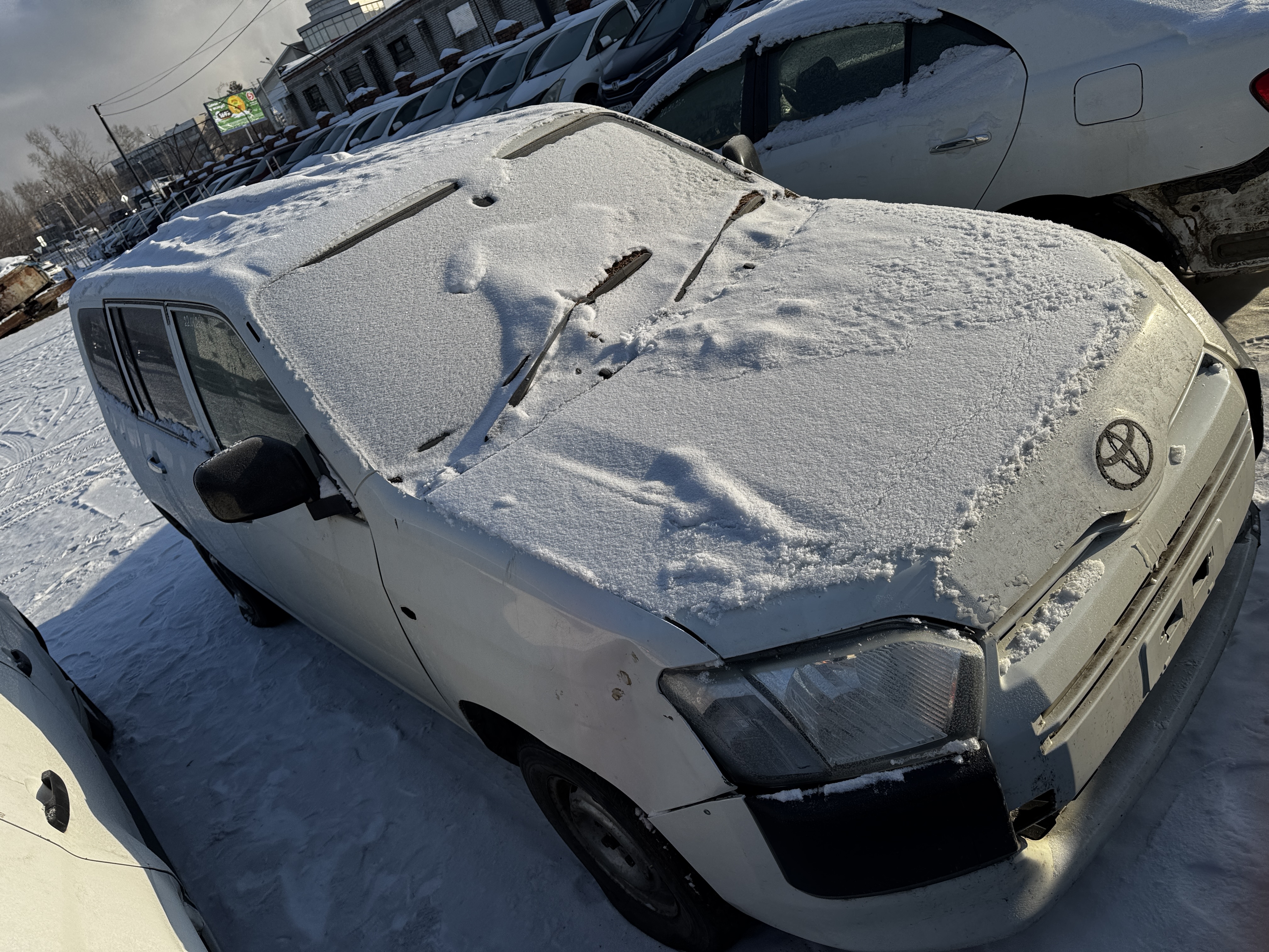 Автомобиль марки Toyota Probox, г/н Р131АВ27 , 2015 г.в., № двигателя Е913393, № кузова NCP1650010975, цвет белый