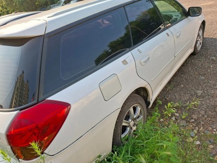 Автомобиль Субару Легаси, г/н К588СМ24, г.в. не установлен, № кузова BFA002082. Рабочее состояние, и комплектность автомобиля не проверялось. Находится в г. Красноярск, данное имущество обращено в доход государства (Документы, ключи отсутствуют). (23/26)