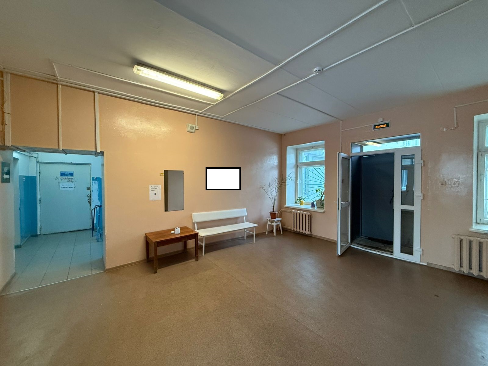 Аренда нежилых помещений с разрешенным использованием: размещение рекламной информации о транспортировке маломобильных граждан на информационных стендах платных услуг ГБУЗ Архангельской области «СГКБ № 2 СМП»
