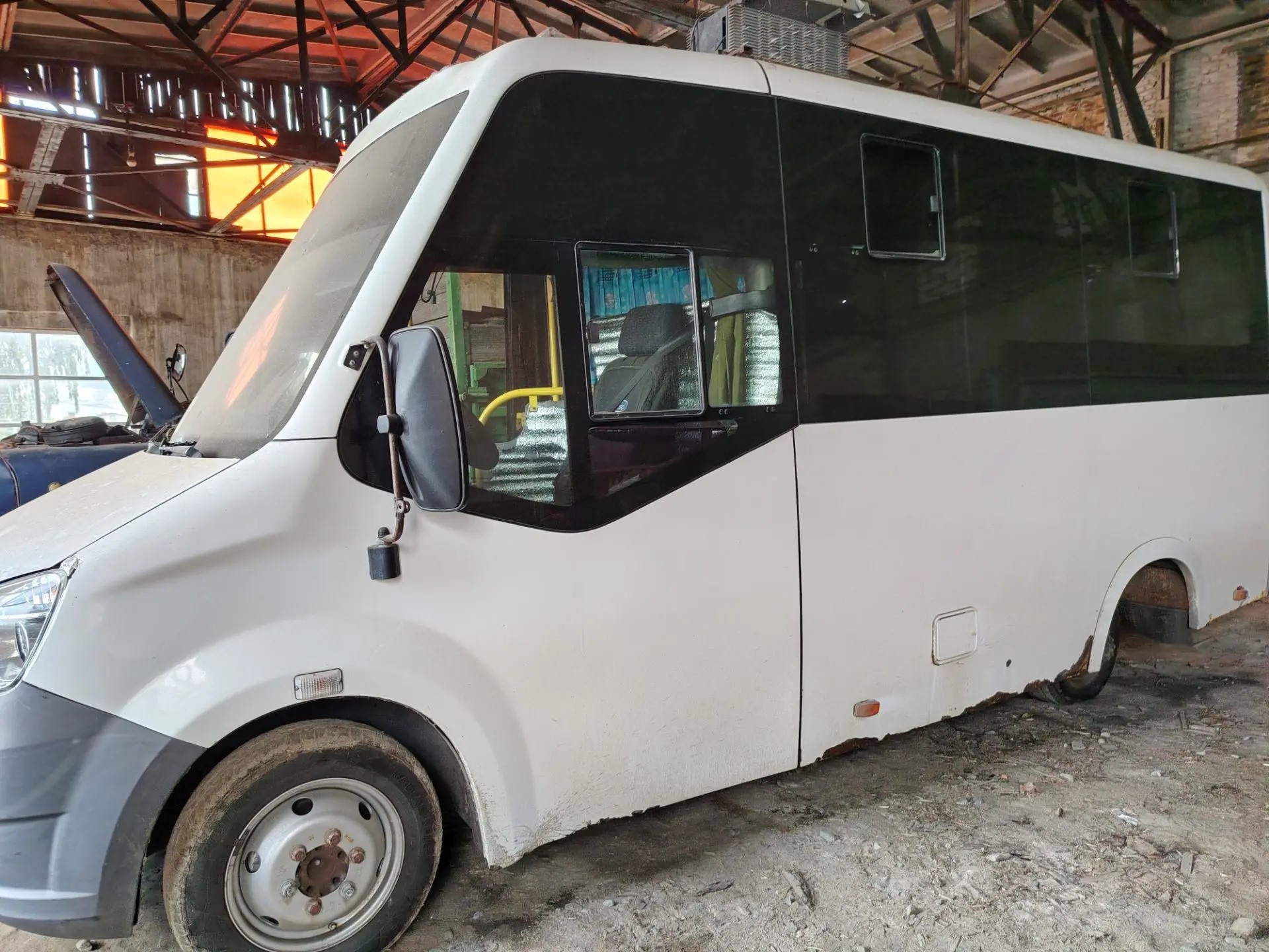 Автобус ГАЗ A63R42