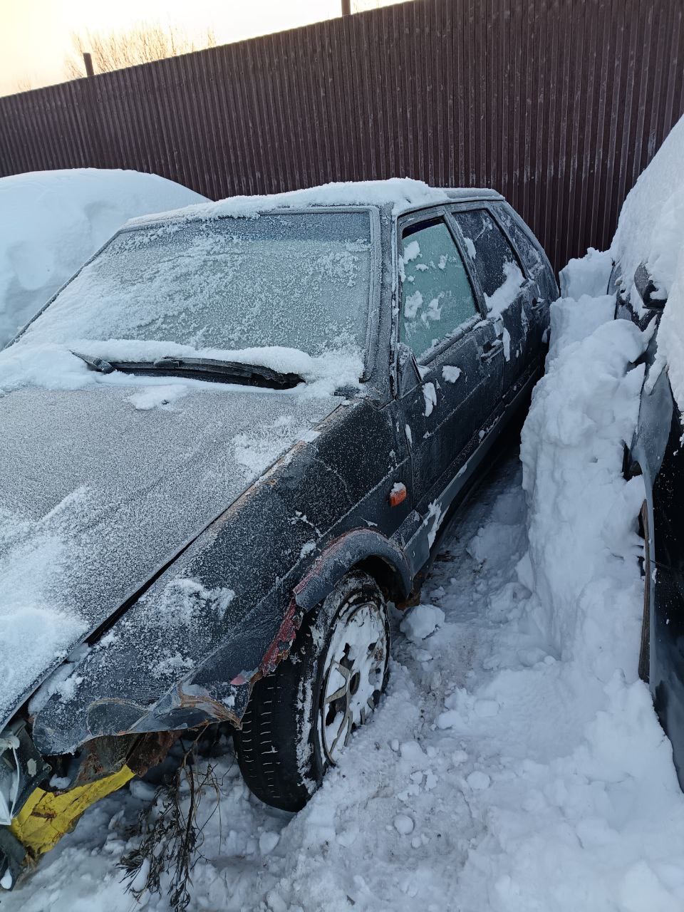 Автомобиль ВАЗ 21140