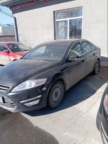 Автомобиль Ford Mondeo