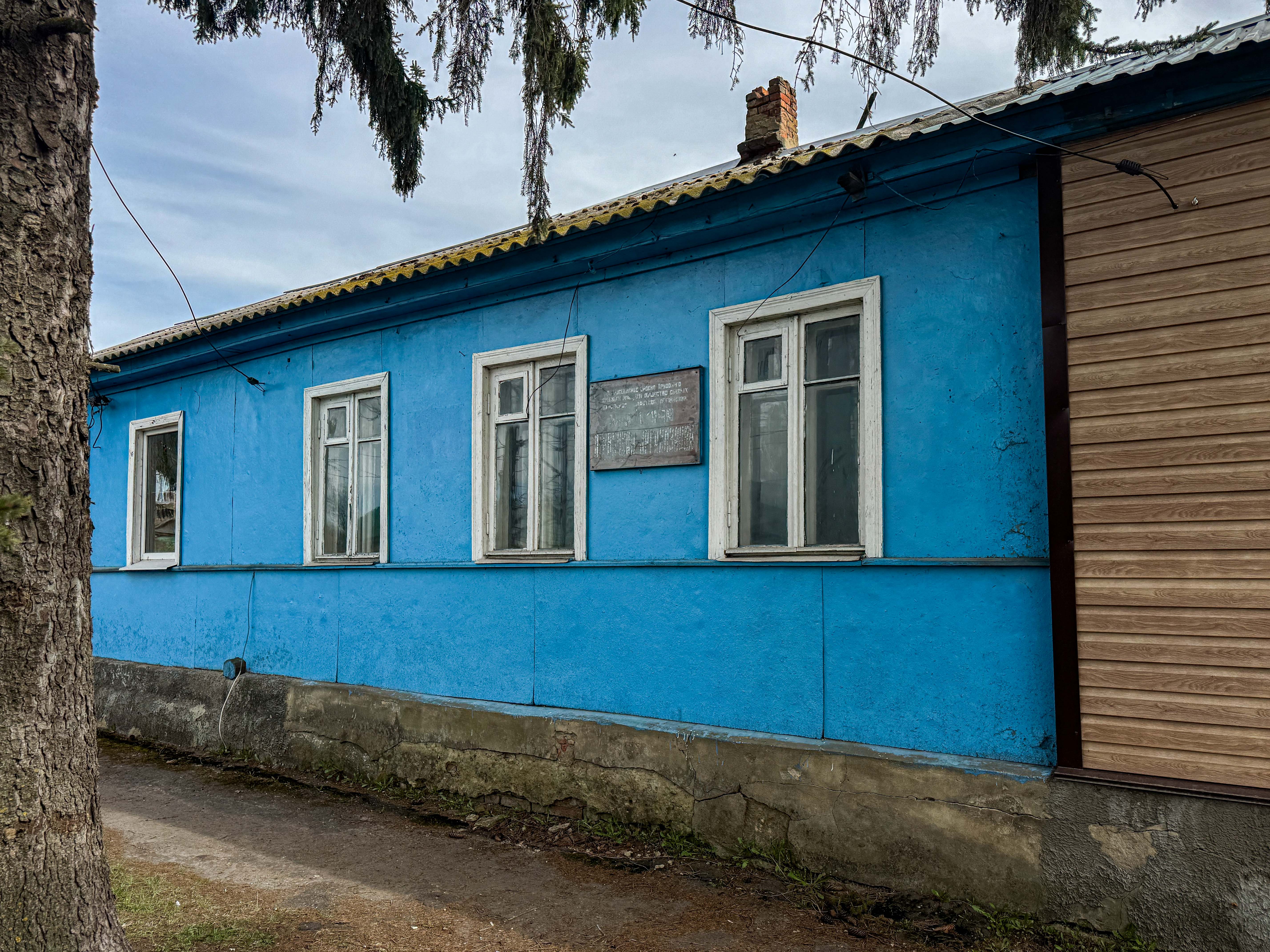 Помещение, назначение: нежилое, площадь 38,2 кв. м., этаж №1, кадастровый номер: 57:09:0030305:254, расположенное по адресу: Российская Федерация, Орловская область, муниципальный район Кромской, г.п. Кромы, пгт Кромы, ул. Советская, д. 17
