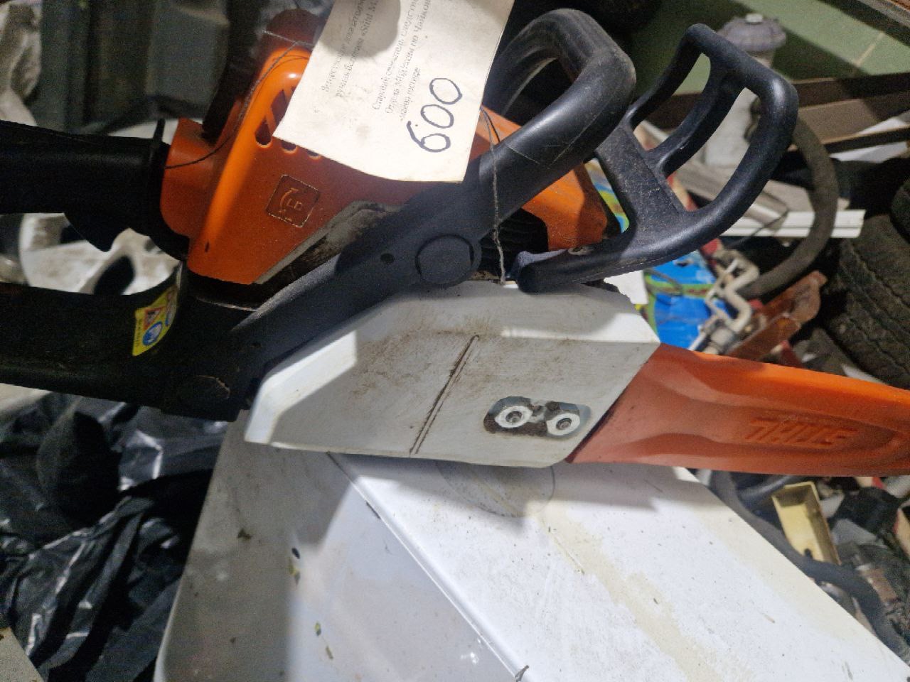 Бензопилы марки STIHL (3 шт.), шина от бензопилы (5 шт.), цепь от бензопилы (4 шт.), кожух от бензопилы (3 шт.), ключ от бензопилы металлический (1 шт.) (годные остатки)