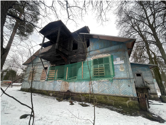 Аукцион по продаже объектов жилищного фонда коммерческого использования Санкт-Петербурга-жилые помещения, являющиеся имуществом казны Санкт-Петербурга, подлежащие продаже единым лотом, по адресу: Санкт-Петербург, пос. Песочный, Советская ул., д. 37, литера А, квартиры №№ 1-3.
