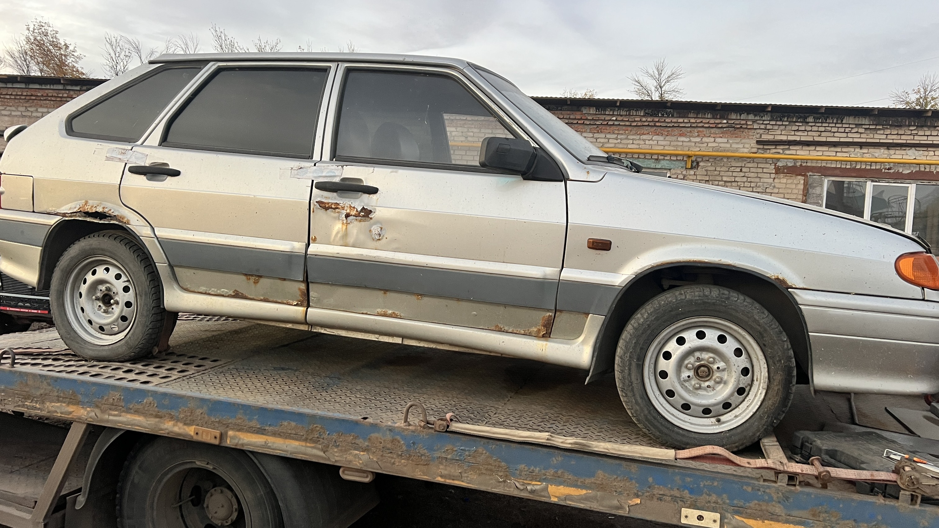 Автомобиль ВАЗ 21140, 2005 г/в, г/н К 410 АР 156, цвет серебристо-бежевый, VIN XTA21140054022123