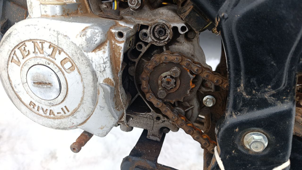 1) Автомобиль марка, модель ВАЗ-2107 – 1 шт., 1997 г.в., г/н Е556КУ43, рабочее состояние не проверялось (Уведомление №330 К от 12.03.2026 г.); 2) Мотоцикл KXD 17/14 – 1 шт., номер рамы SZH20240915041, рабочее состояние не проверялось (Уведомление №3185 К от 01.12.2025 г.)