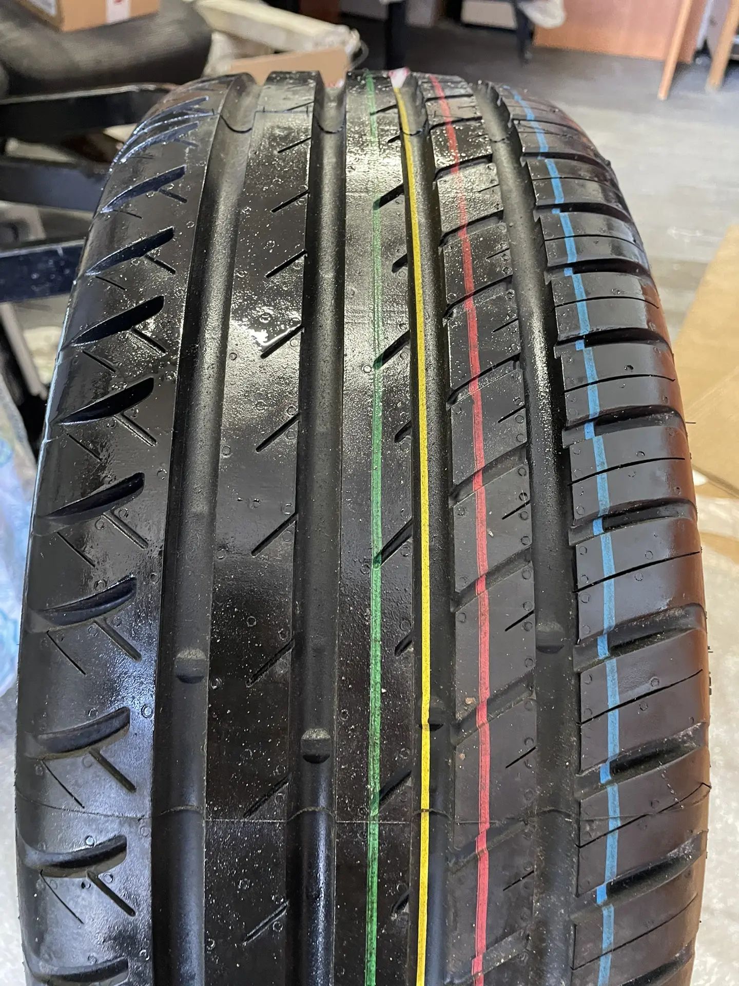 Автомобильная летняя шина Viatti Strada Asimmetrico 215/60 R16