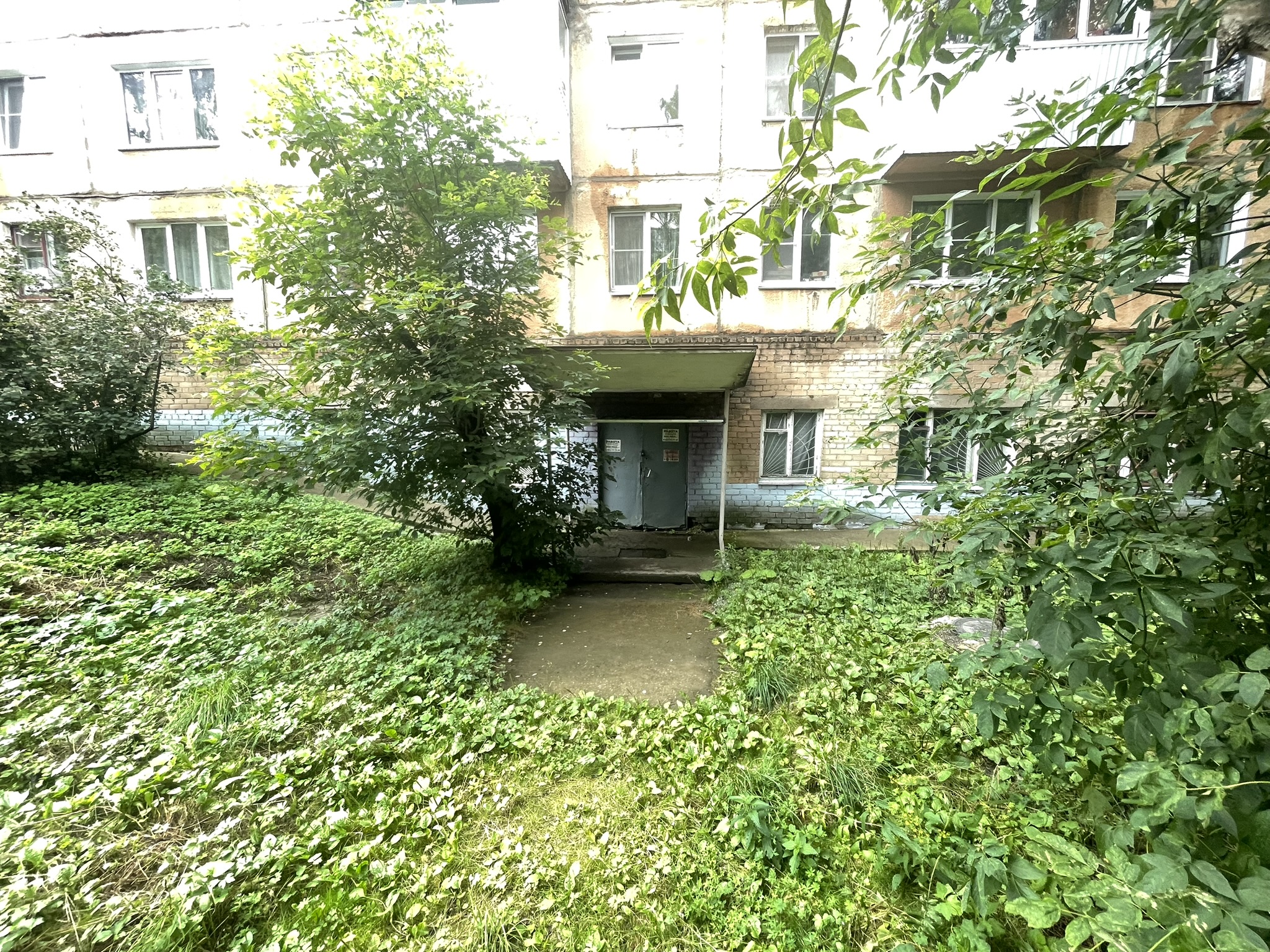 Нежилое помещение, назначение: нежилое, площадь: 123,2 кв. метра, этаж: цокольный, кадастровый номер: 74:25:0304626:2079, расположенное по адресу: Российская Федерация, Челябинская область, г. Златоуст,  ул. Северная, д. 30