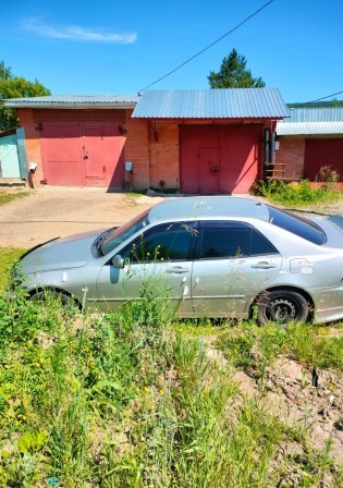 Автомобиль TOYOTA ALTEZZA, г/н Т244СР124, 2000 г.в., кузов № GXE100044204, двигатель № 6619094, цвет серый. Рабочее состояние, и комплектность автомобиля не проверялось. Находится в г. Зеленогорск, данное имущество обращено в доход государства (Документы, ключи отсутствуют). (2401/25)
