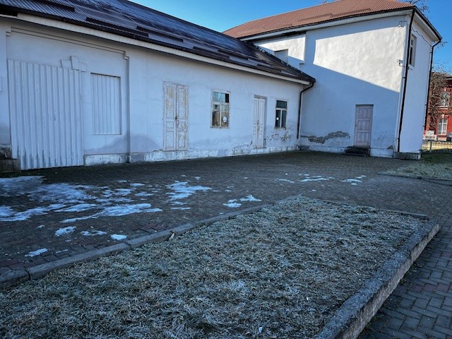Аукцион по продаже нежилого помещения 80,7 кв.м. по адресу: Республика Северная Осетия-Алания, Правобережный район, г.Беслан, Привокзальная площадь, 2
