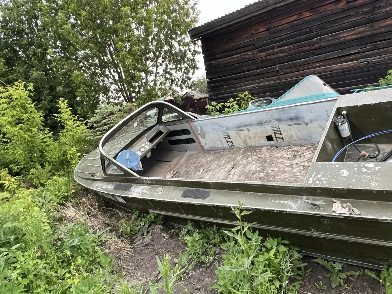 Маломерное судно Амур Д