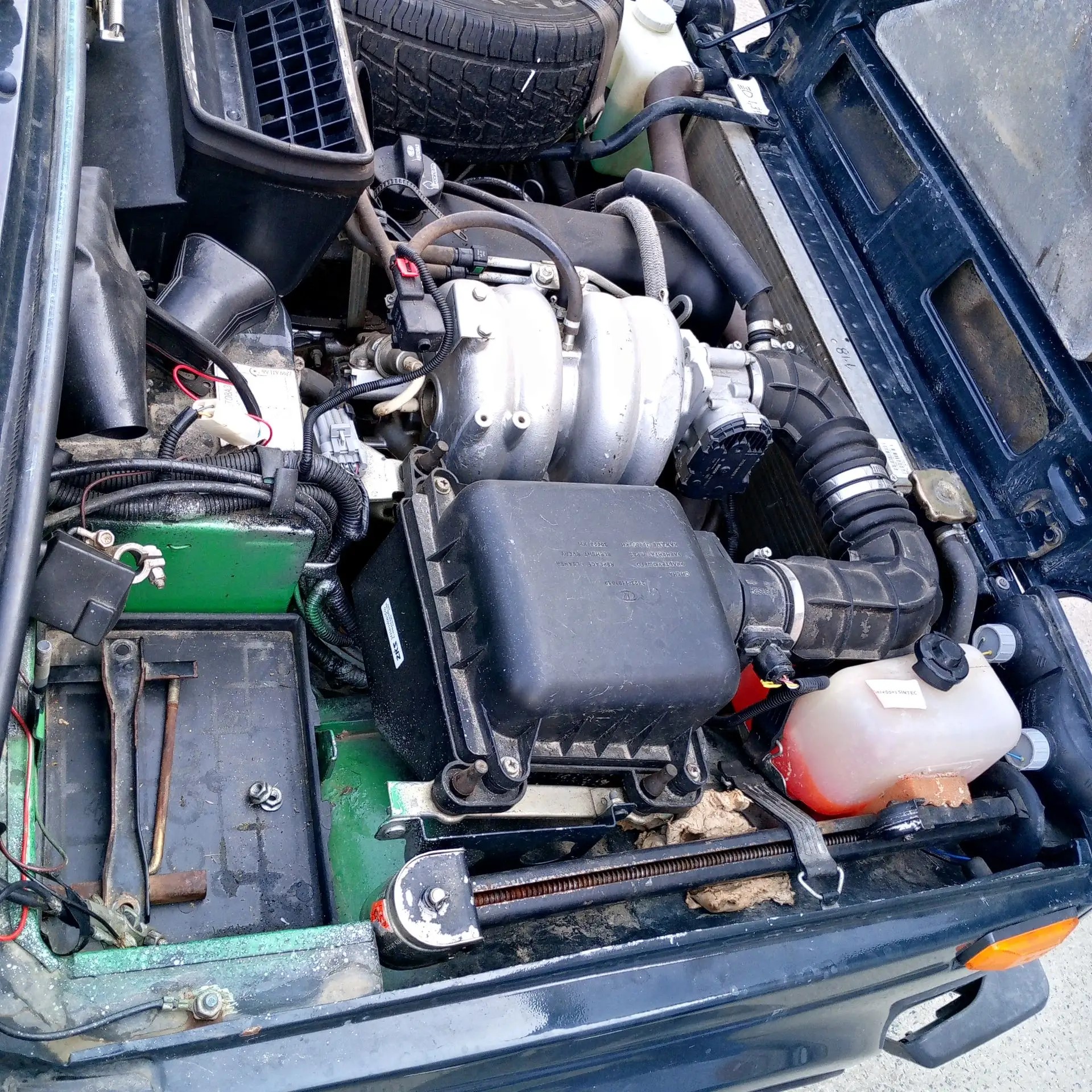 Автомобиль легковой LADA 212140