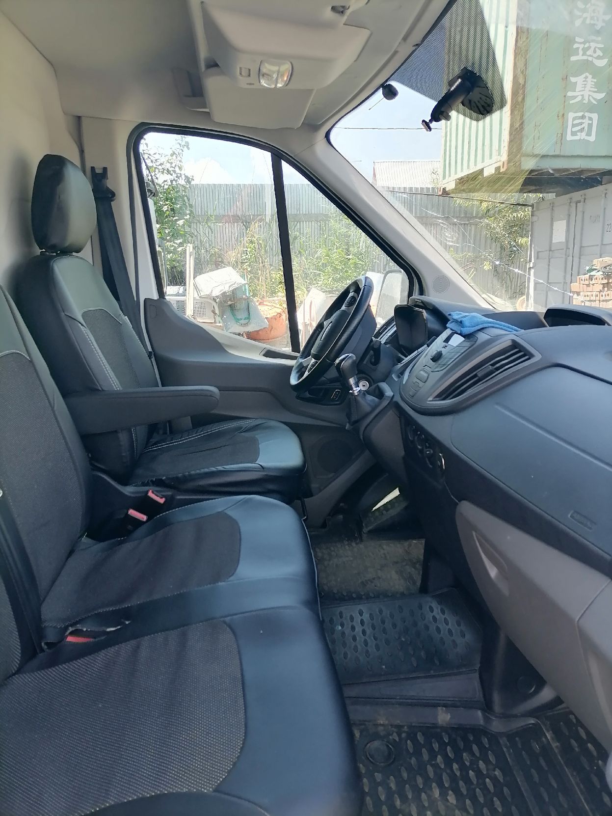 Автомобиль Ford Transit FCD 350L EF, грузовой фургон, 2020 года выпуска.