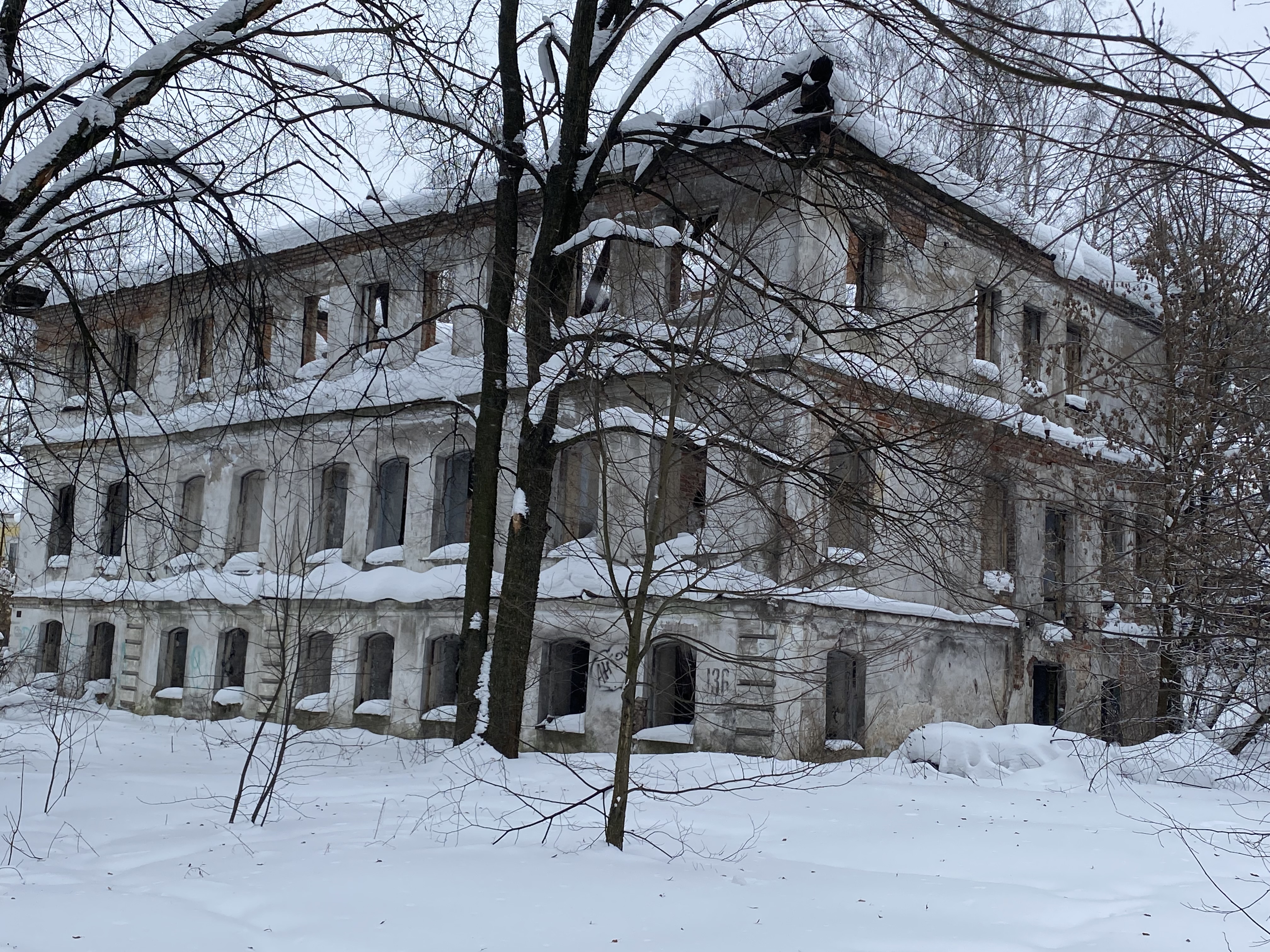 Изъятый на основании решения суда
объект культурного наследия местного (муниципального) значения «Дом жилой для рабочих Романовской льняной мануфактуры», 1897 г., расположенный по адресу: Ярославская область,изъятого на основании решения суда
объекта культурного наследия местного (муниципального) значения «Дом жилой для рабочих Романовской льняной мануфактуры», 1897 г., расположенного по адресу: Ярославская область, г. Тутаев, ул. Волжс, с земельным участком с кадастровым номером 76:21:010103:8