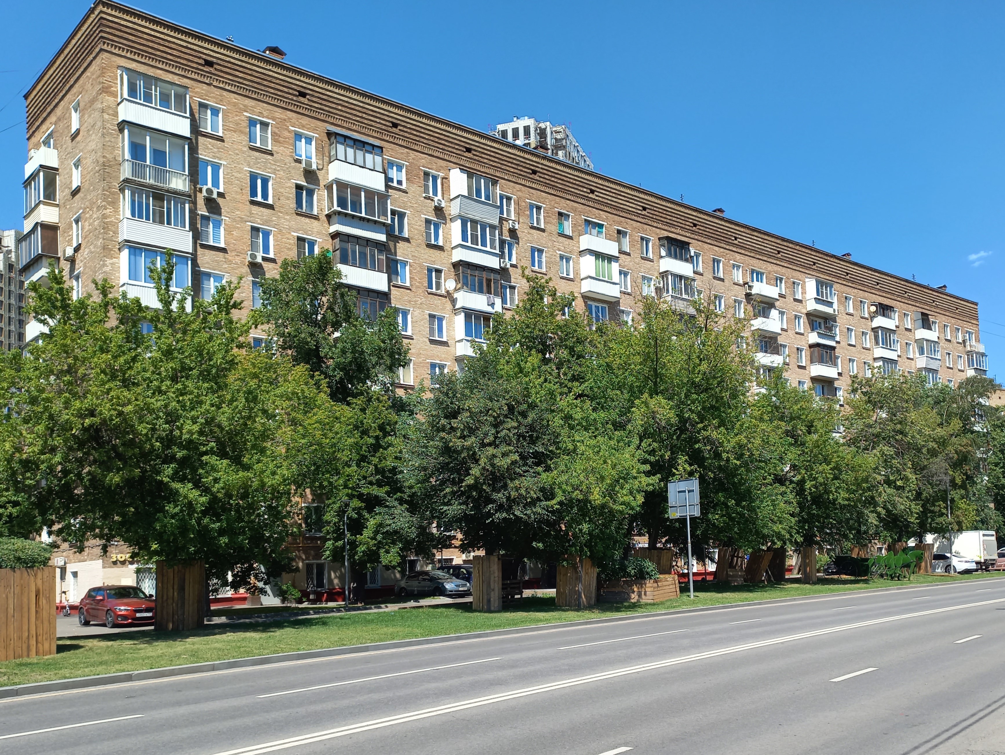 Продажа имущества, находящегося в собственности города Москвы, жилое помещение по адресу: г. Москва, Дербеневская набережная, д. 13/17, к. 1, кв. 40, общей площадью 35,4 кв. м, (Этаж №1), кадастровый номер: 77:05:0001001:2200