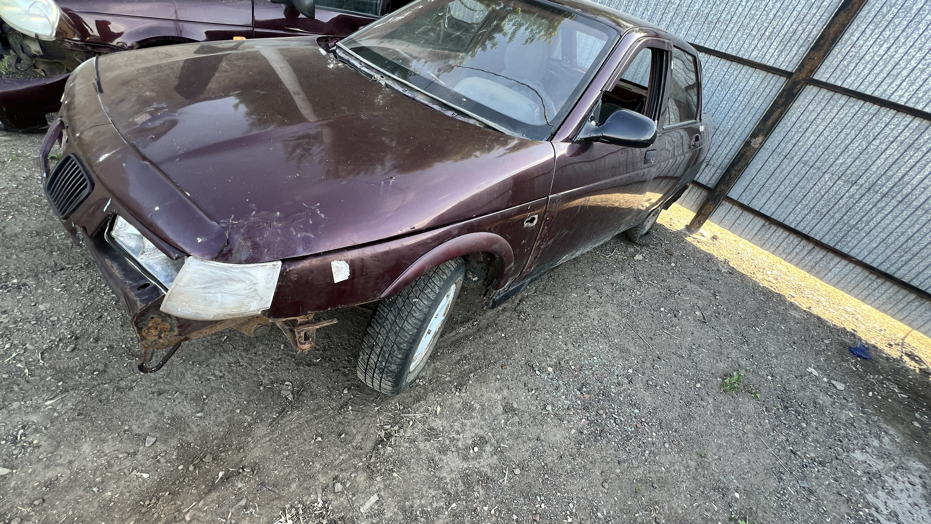 Автомобиль марки ВАЗ 2110, 1998 г/в, без г/н, VIN XTA211000W0052827