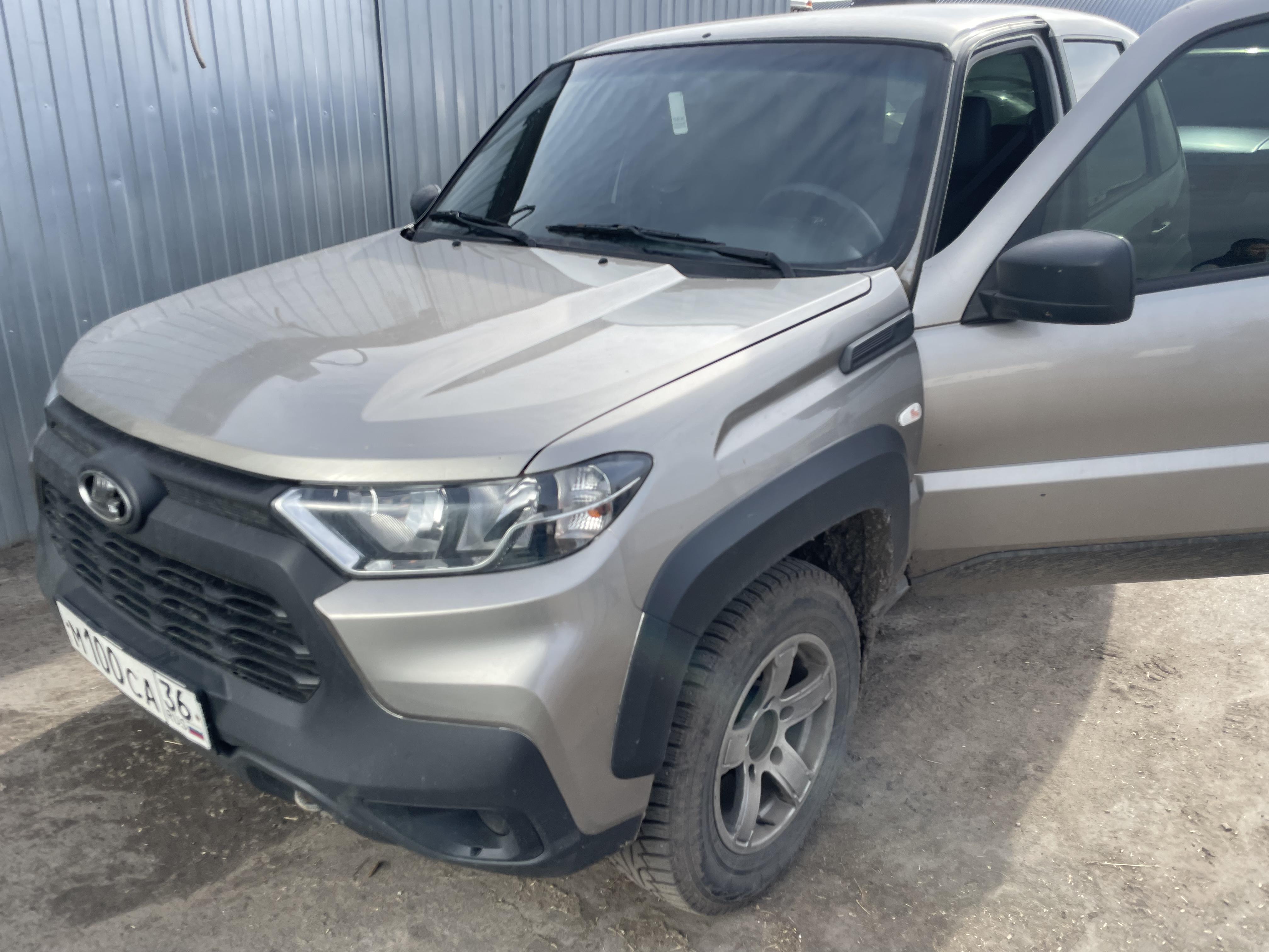 Автомобиль LADA NIVA