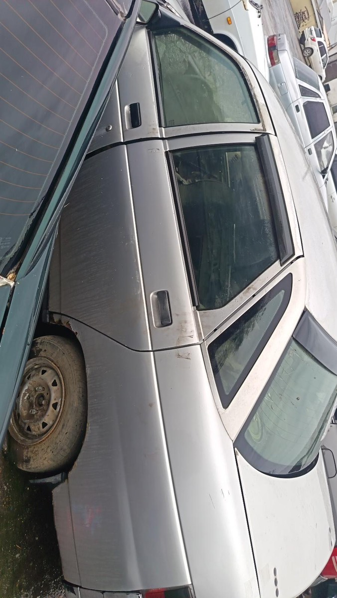 Автомобиль марки ВАЗ 21102, 2002 г/в, г/н Е 389 КА 156, VIN XTA21102010349969, ключ