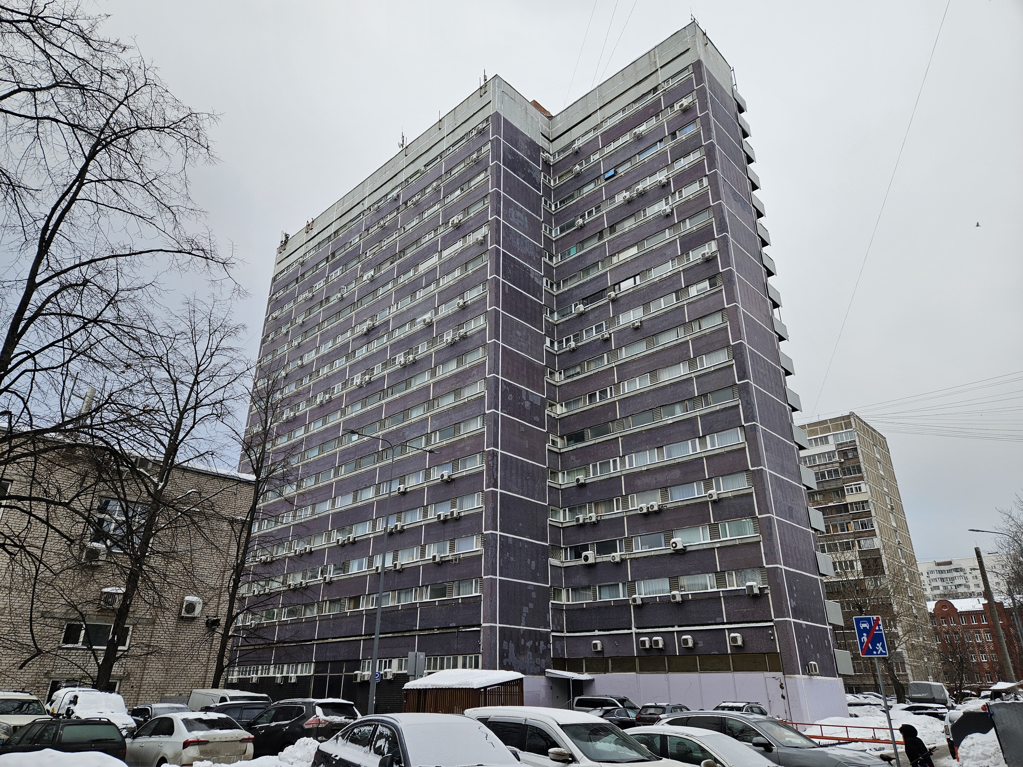 Продажа имущества, находящегося в собственности города Москвы: жилое помещение по адресу: г. Москва, пер. Октябрьский, д. 12, кв.240, общей площадью 36,8 кв. м. (Этаж № 17), кадастровый номер: 77:02:0024030:2981