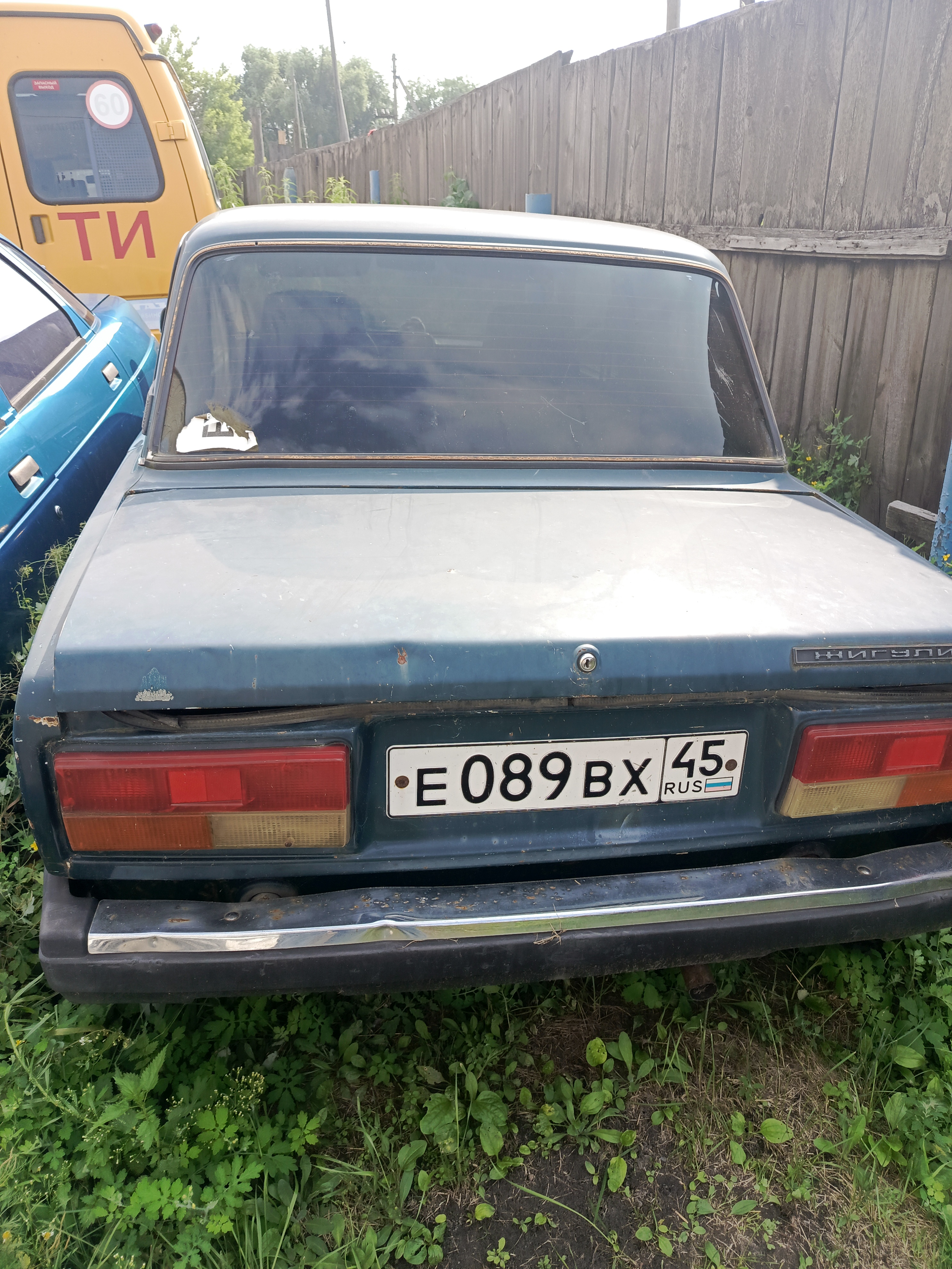 Автомобиль легковой ВАЗ-21074, 2003 года выпуска, ХТА21074031812392