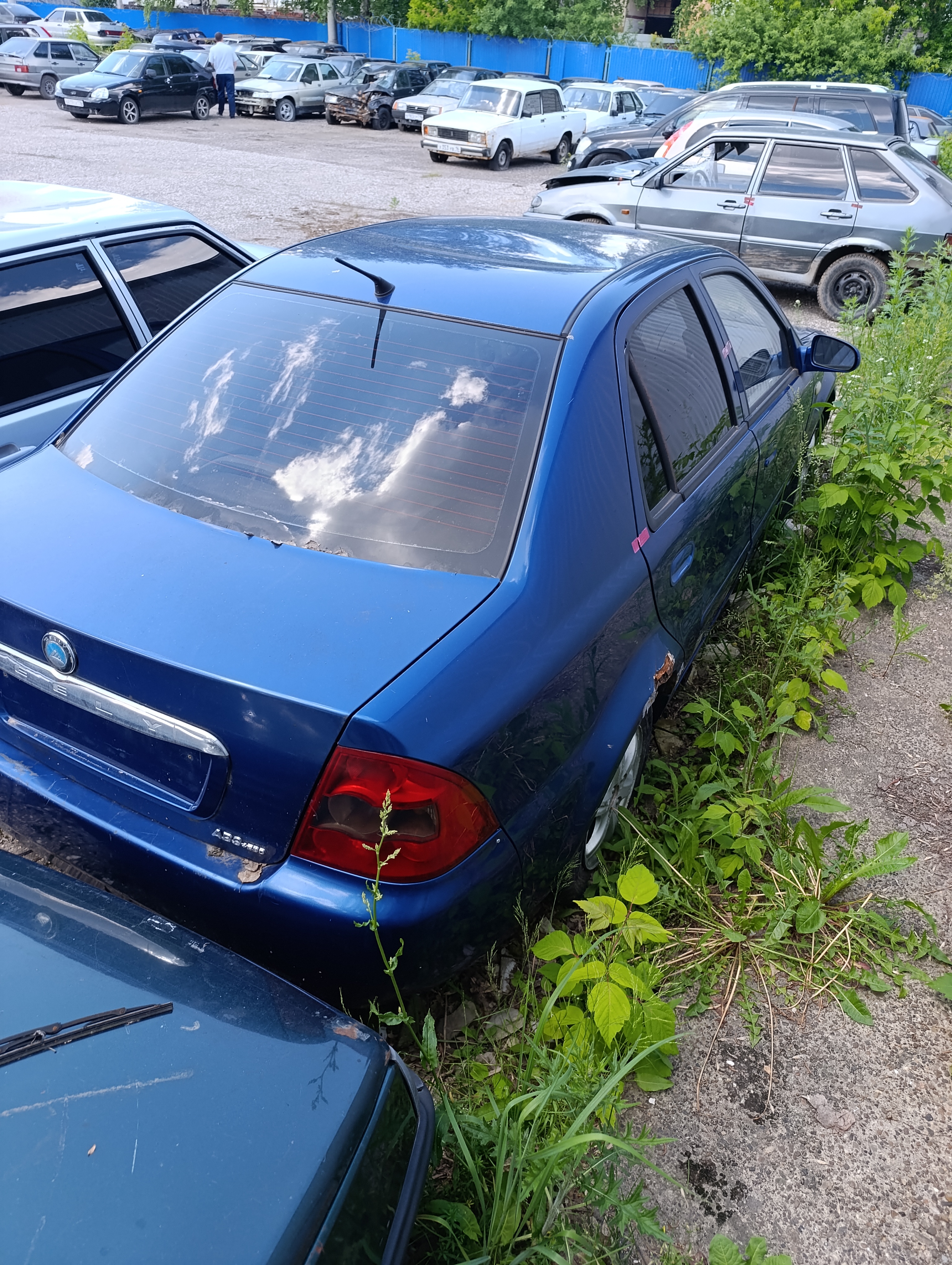Автомобиль марки GEELY CK-1(MR7151A) (889)