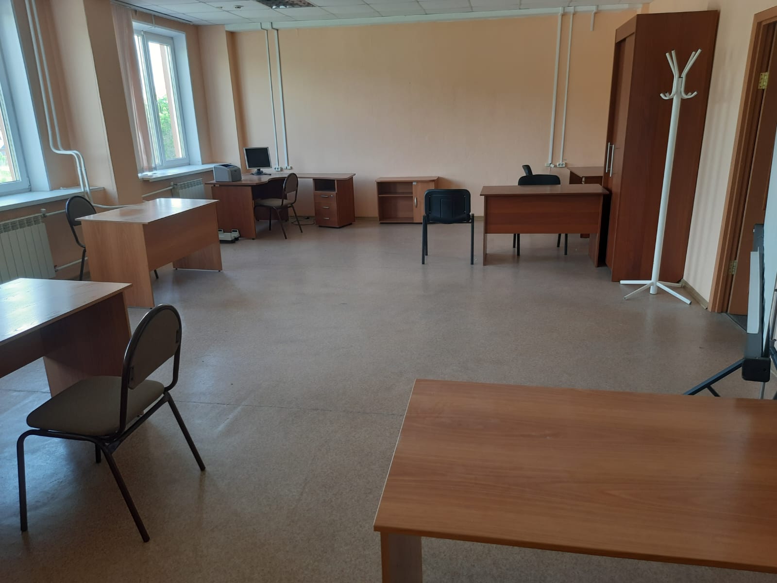 Нежилое помещение № 17 на поэтажном плане 2 этажа общей площадью 52,8 кв. м.