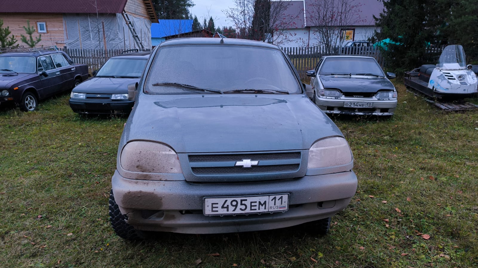Лот № 18. Автомобиль "Шевроле Нива Chevrolet Niva", г.р.з. Е495ЕМ11, VIN: X9L21230070169383, 2007 г.в. (11-007950-1)