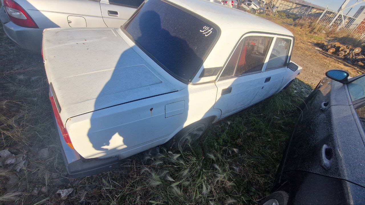 Автомобиль Лада 210740 (ВАЗ), без г/н, г.в. не установлен, VIN XTA21074092906966,  комплектность и состояние  не проверялась данное имущество обращено в доход государства, находится в Емельяновском районе (Документы, ключи отсутствуют)