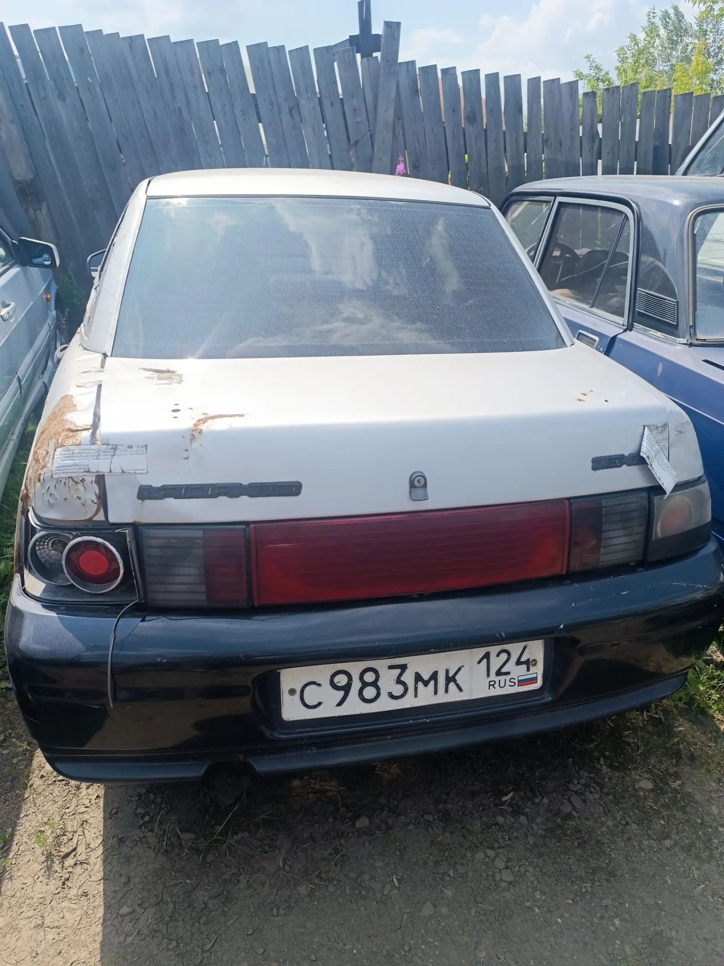Автомобиль ВАЗ 21102, г/н С983МК124, 2003 г.в., VIN XTA21102030583641, двигатель № 2111 0779903, цвет серый. Находится в г. Канск, данное имущество обращено в доход государства (Документы, ключи отсутствуют). (2450/25)