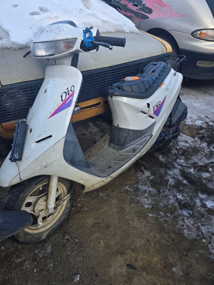 Мопед марки Honda Dio,1997 год выпуска, идентификационный № AF27 2442417, без государственного регистрационного знака.