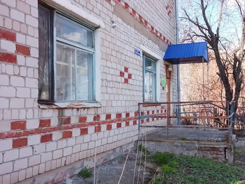 Нежилое помещение на 1-м этаже двухэтажного здания общей площадью 34,2 кв.м, расположенное по адресу: 617401 Пермский край, Кунгурский муниципальный округ, п. Голдыревский, ул. Советская, д.5, кадастровый номер 59:24:0220101:560