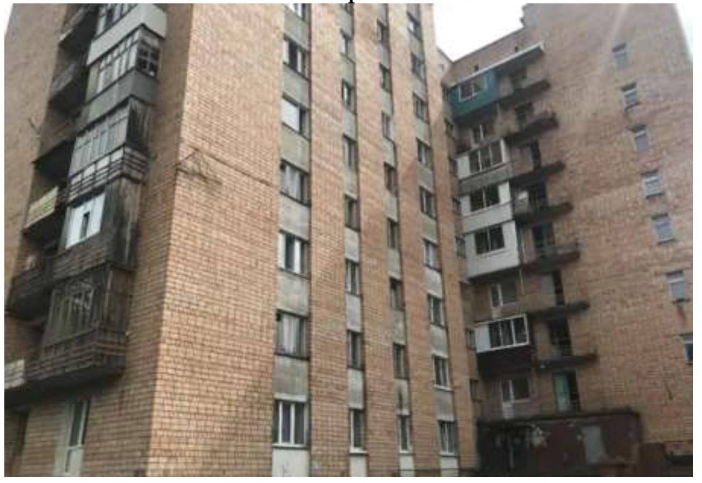 Доля в праве общей долевой собственности (2/5 доли) на двухкомнатную квартиру площадью 41,2 кв. м, назначение – жилое, этаж 1, кадастровый номер 18:26:020026:4387, местонахождение: Удмуртская Республика, г. Ижевск, ул. 9 Января, д. 247а, блок (квартира) 1(10).