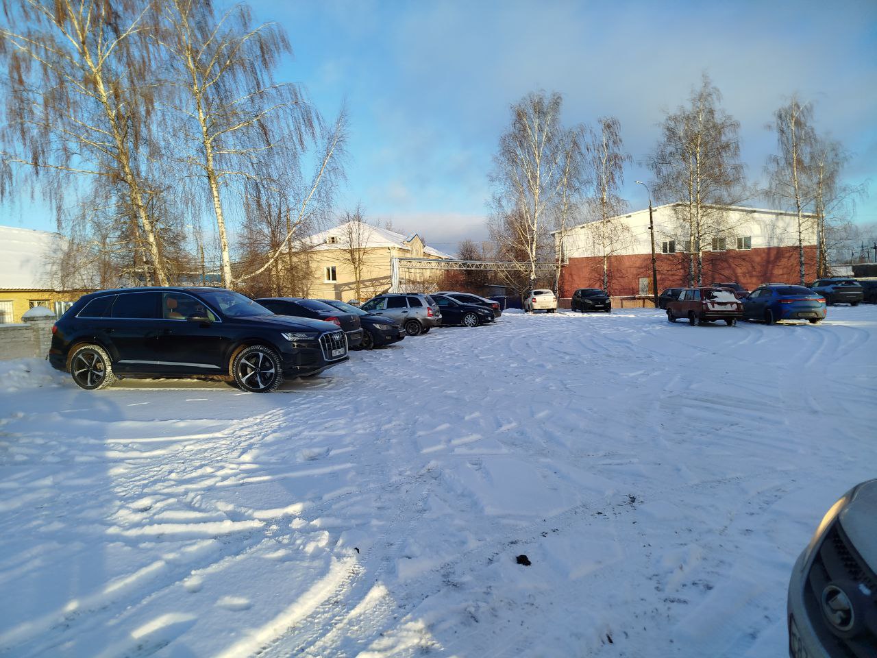 Предметом аукциона в электронной форме является право заключения договора аренды земельного участка, находящегося в государственной собственности до разграничения, с кадастровым номером 52:18:0010438:556, площадью 1722+/- 15 кв. м, категория земель – земли населенных пунктов, местоположением: Российская Федерация, Нижегородская область, г.о. город Нижний Новгород, г. Нижний Новгород, ул. Зайцева, около д. 35, с видом разрешенного использования: стоянка транспортных средств