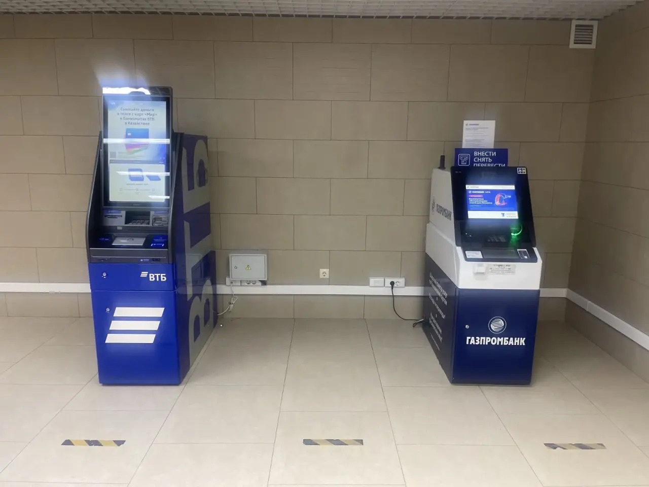 Аренда нежилого помещения 2,0 кв.м. под размещение банкомата в г.о. Южно-Сахалинск