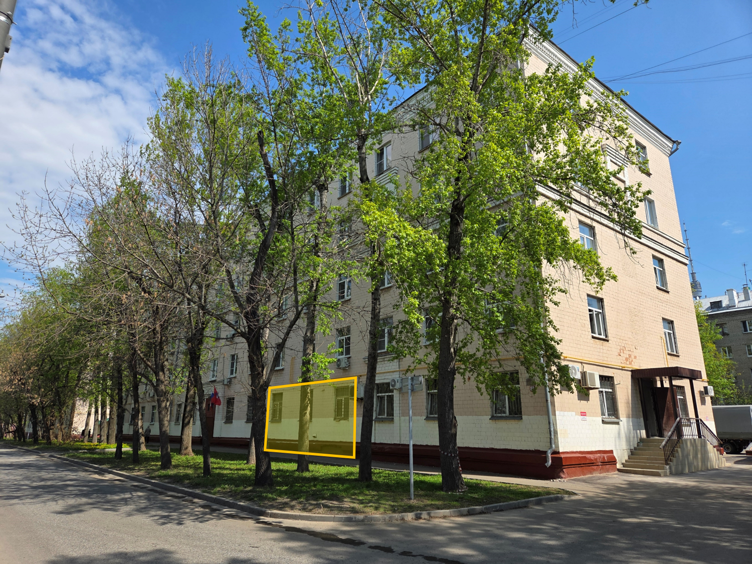 Продажа имущества, находящегося в собственности города Москвы, нежилое помещение по адресу: г. Москва, ул. Руставели, д. 9А, корп. 1 площадью 115,8 кв. м (Этаж № 1), кадастровый номер: 77:02:0020008:2010